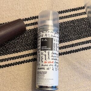 GK Good Behavior Smoothing Spray - Black and White